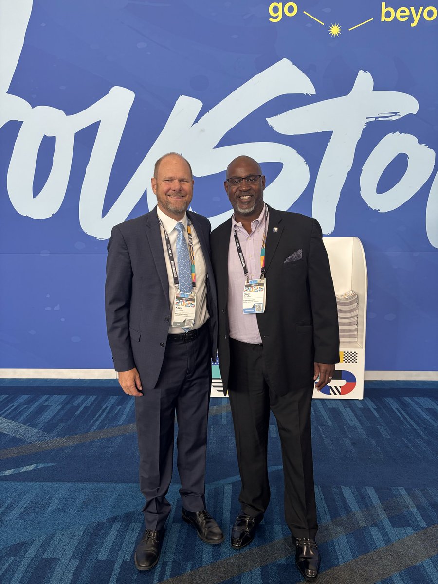 It’s always a pleasure running into a friend who happens to be the Executive Director of TX. Association of School Administrators, Dr. Kevin Brown.  Looking forward to a great conference. <a href="/FSHISD/">Fort Sam Houston ISD</a> <a href="/tasanet/">TASAnet</a>
