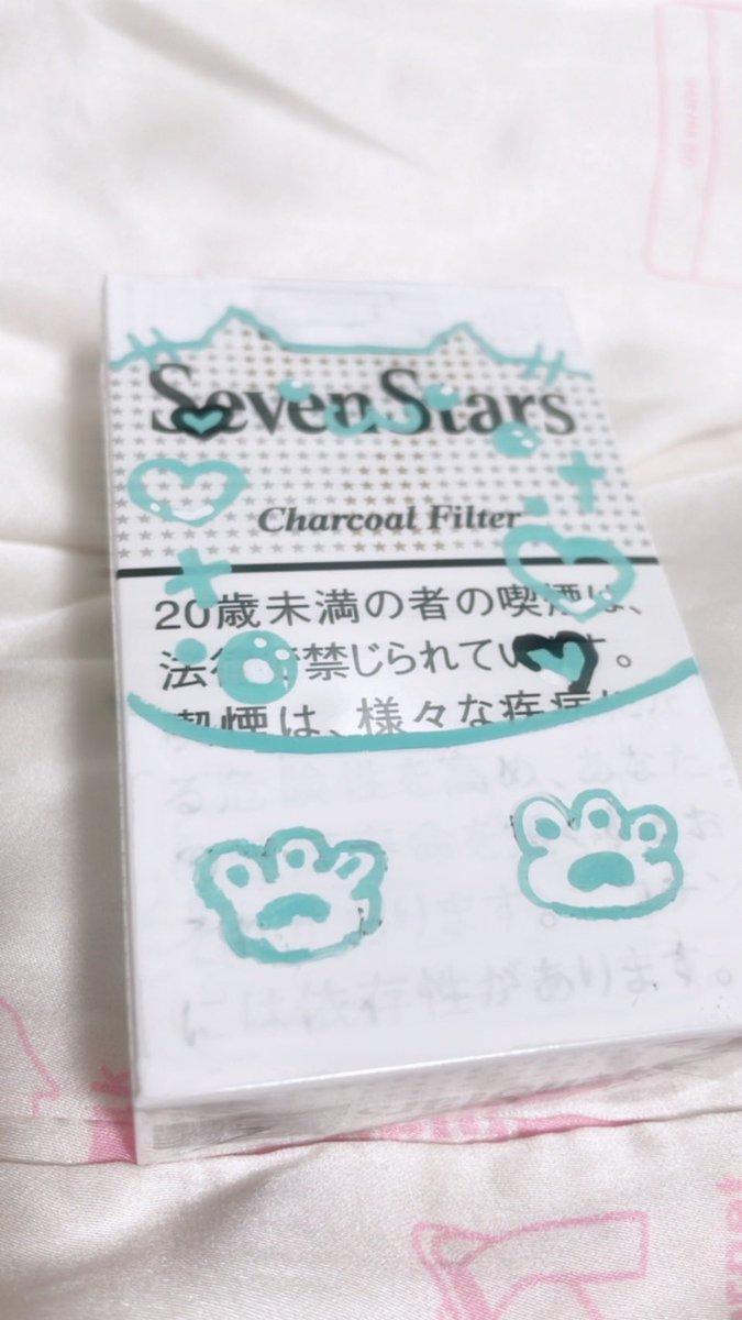 ソファの上クッションまみれ女@ﾑｼﾞｮ tweet media