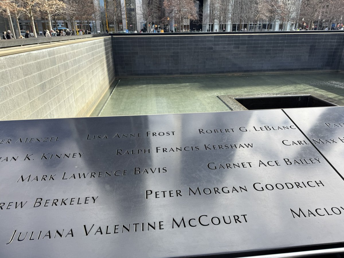 Good2beKings's tweet image. I thought about this when I was in NYC in Jan…looked down and happened to be standing right next to it…❤️