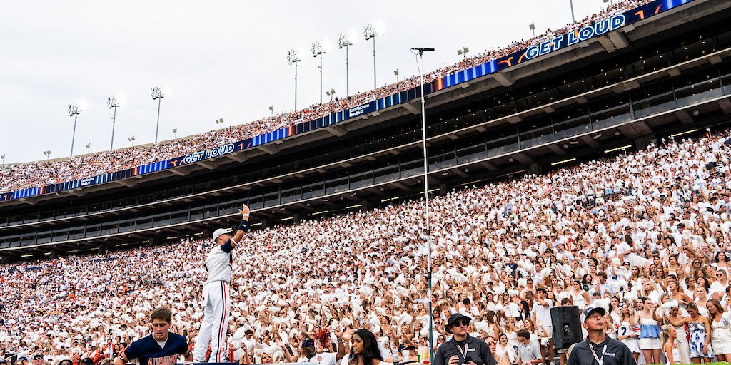 ⚪️WEAR WHITE⚪️

Pick your 🧊 gear and Wear White to Jordan-Hare this Saturday for Homecoming on The Plains!

#WarEagle