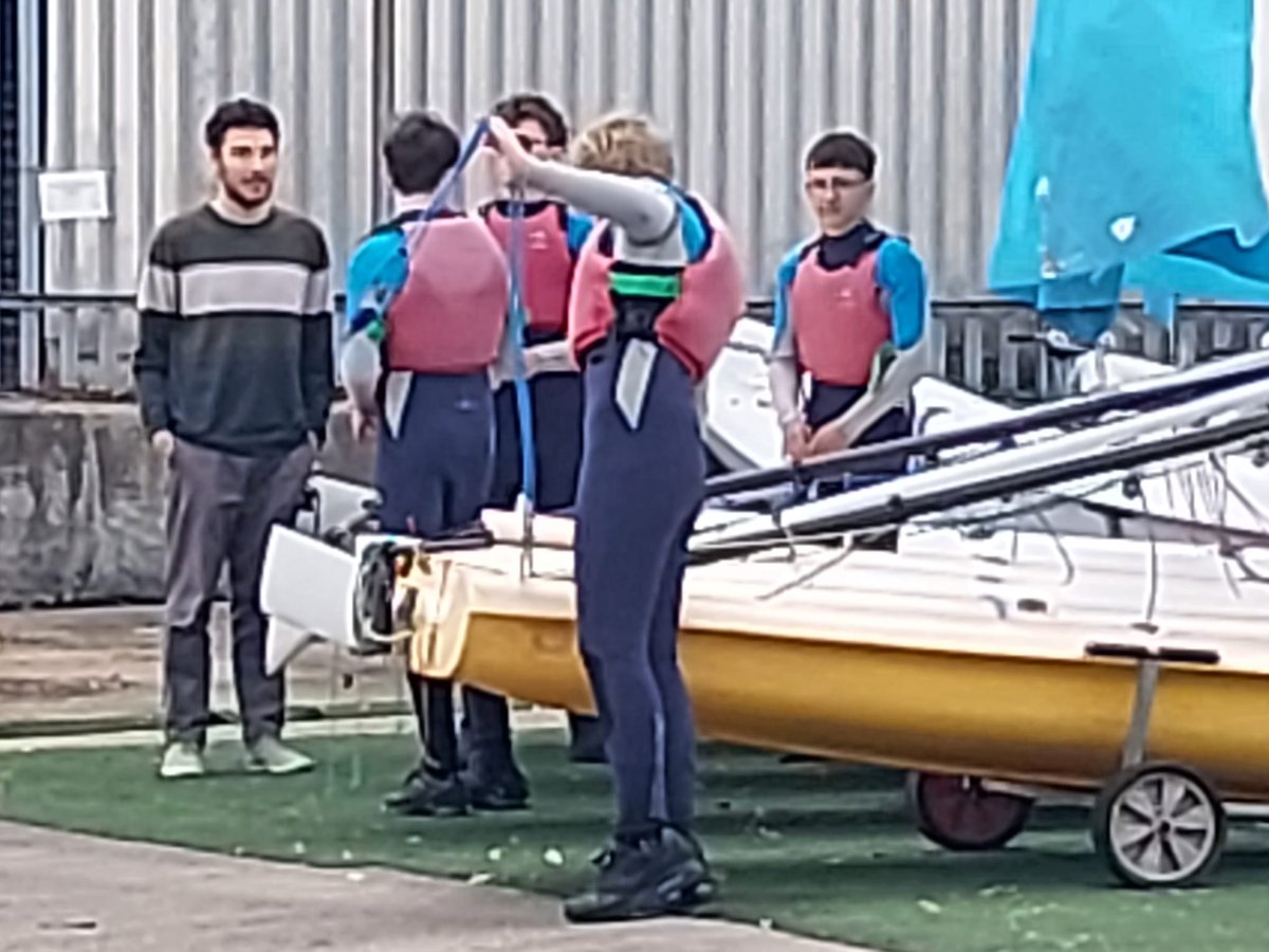 Meade Hill School tweet media