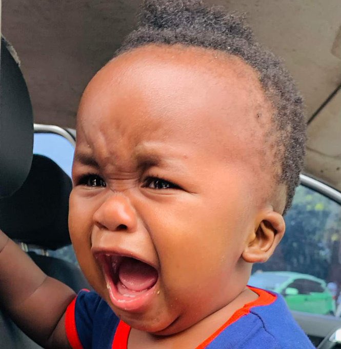 Tlogelang gong founela boshego guys, wa Nou oja di Sim Card.😭😭