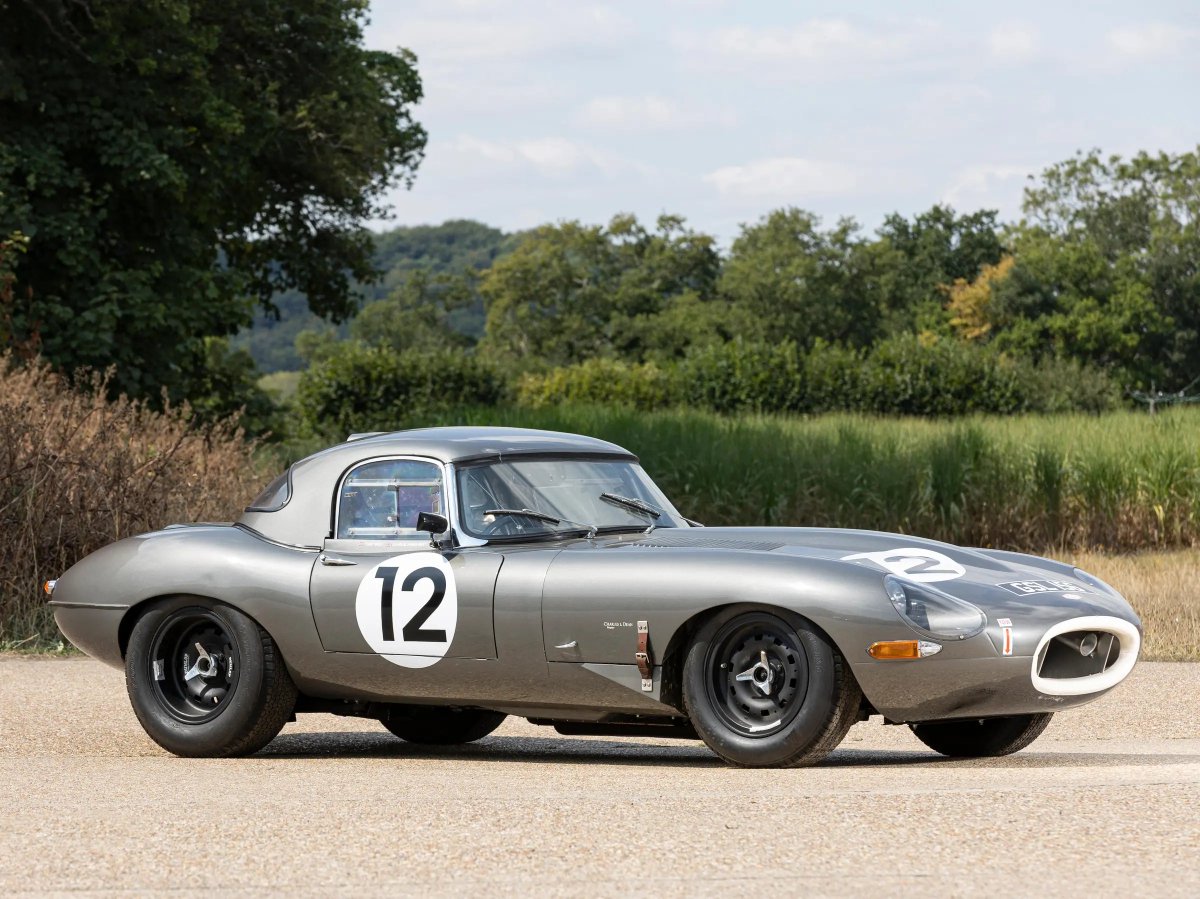 1962 Jaguar E-Type 3.8-Litre Semi-Lightweight Competition Roadster with Hardtop