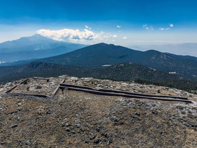 The Mount Tlaloc Stairway (Mexico)

High in the mountains near Mexico City, a massive stairway leads to a temple aligned with the sun. Why carve a sacred site at 13,000 feet above sea level?