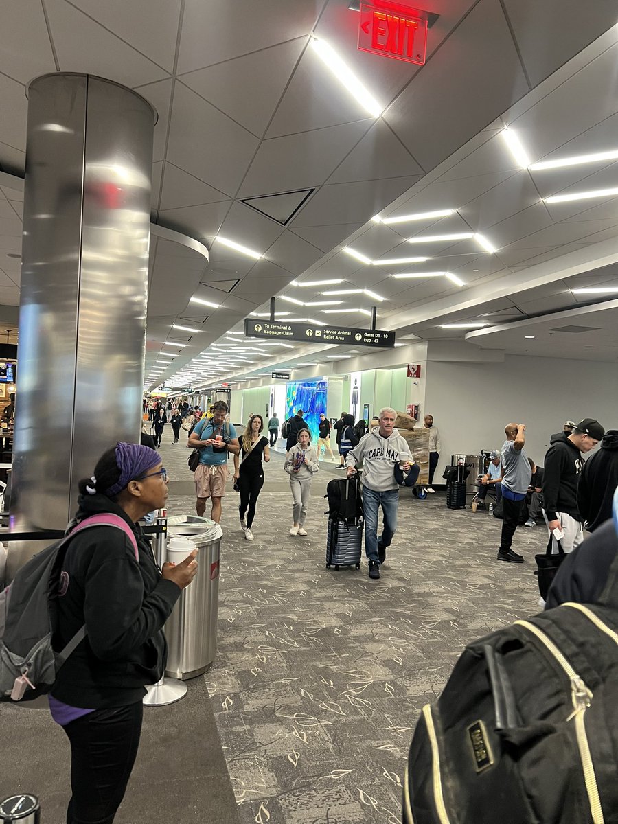 Stbjayy's tweet image. real at the airport on 9/11