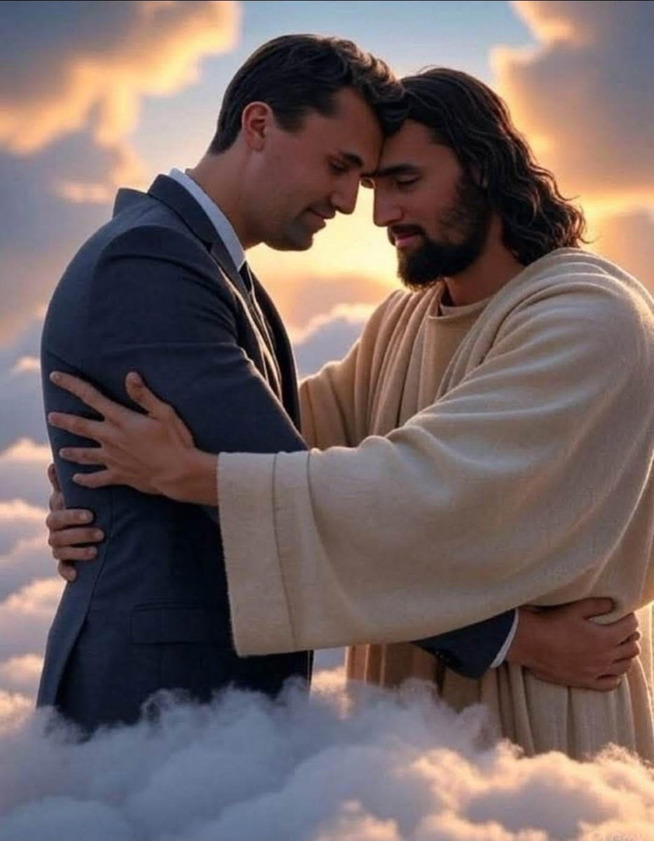 JesusSavesUs777's tweet image. Charlie Kirk is with Jesus now.