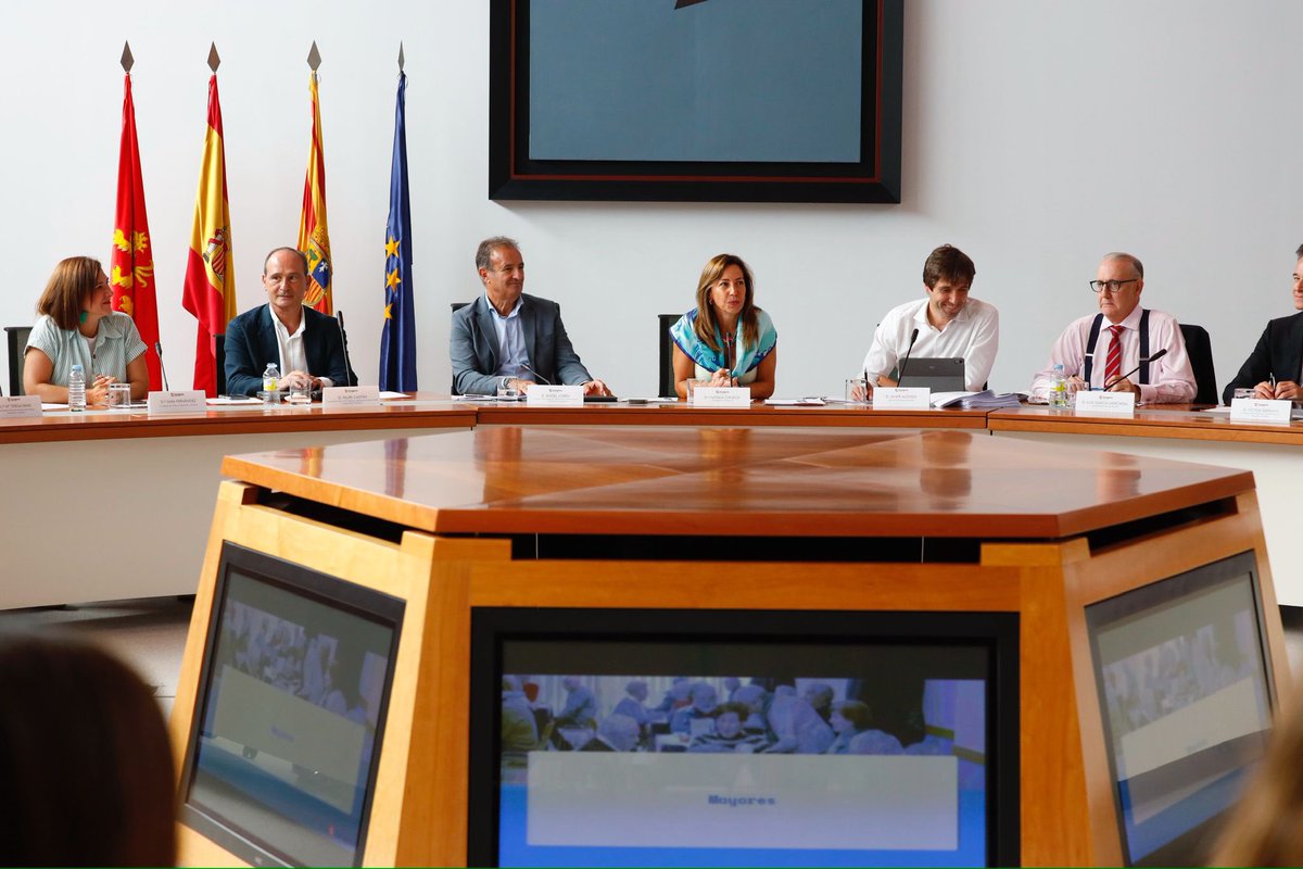 Hoy hacemos balance de gestión:
Récord histórico de ejecución de inversiones en Zaragoza: 62,7 M€ hasta agosto.
Proyectos en marcha en todos los barrios.
Más inversión por habitante que nunca, con menos recaudación que otras ciudades.
Eficiencia y rigor al servicio de Zaragoza.