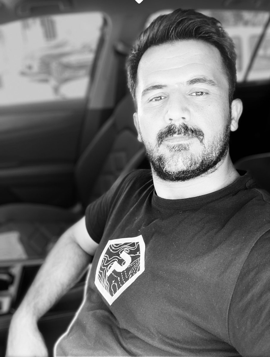 برينه كان ساريژ ئه بن ، به لام كوا
مروڤ ئه بيته و ه ئه و مروڤه ى رابردوو ..!

١١/٩/٢٠٢٥
پينج شه م