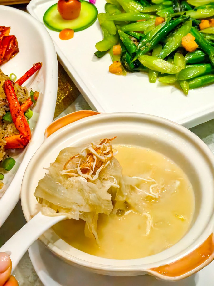 sdk_654654's tweet image. Midday magic served fresh ✨ Nourishing my soul with every bite.
#FreshFlavors #FoodieMoment #MiddayDelight