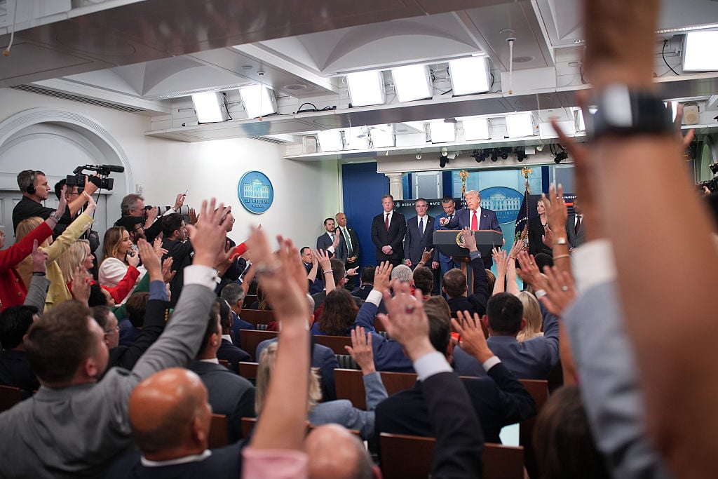 EBU_HQ's tweet image. 📢118 global media &amp;amp; journalism orgs join us in urging the US Gov to withdraw a proposal slashing journalist visas to just 240 days
 
The restriction would:
⚠️Undermine press freedom
⚠️Weaken international coverage of the US
 
Read more: social.ebu.ch/US-Visa