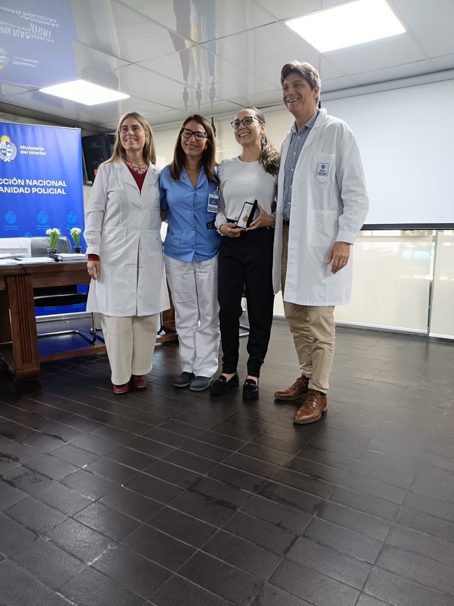 Ayer el Hosp Policial recibió la certificación internacional del Programa “Closer to Zero” en prevención y tratamiento de las úlceras por presión. Único centro en el país. Felicitaciones a Dpto de Enfermería por el gran trabajo y esfuerzo!! <a href="/Veroperezpap/">Dra. Verónica Pérez Papadópulos</a> <a href="/GValverdeGomez/">Gabriela Valverde Gómez</a> <a href="/CNegro7/">Carlos Negro</a>