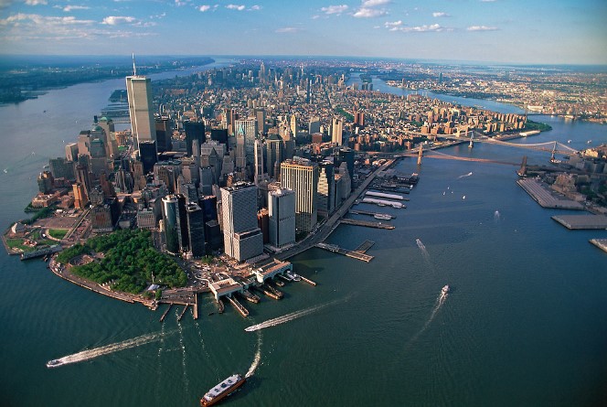 🫶 This song is a quiet rebellion. It shows that even in a world of distortion and bravado, there’s room for softness for storytelling for vulnerability. A reminder that rock bands can wear tuxedos too...at least metaphorically. #extreme #jazz #ballad 
open.spotify.com/track/1IGWLg0C…