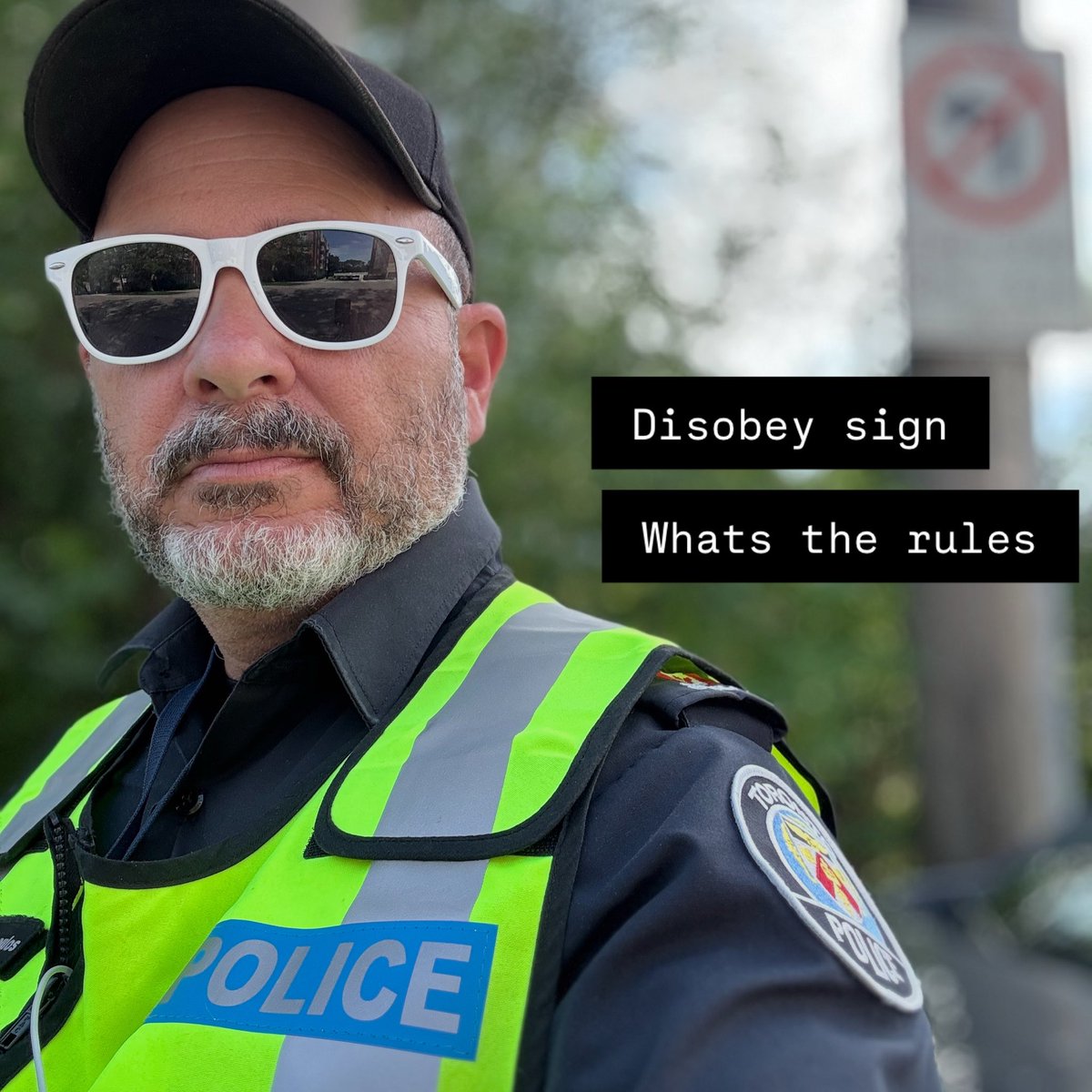 PCPappy's tweet image. Here is my friendly Pappy’s Traffic Tip 🚨
“Didn’t see the sign” isn’t an excuse.
If a sign is clearly posted and you ignore it—you broke the law.
➡️ $110 fine
➡️ 2 demerit points
🚸 In a Community Safety Zone? That fine doubles
#VisionZero #DriveSafe #TorontoTraffic #TrafficTips