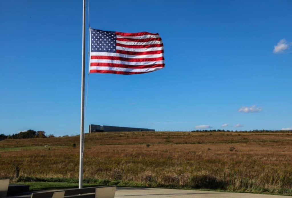 We will Never Forget. 9/11

8:46 am: Flight 11 crashes into the World Trade Center…

9:03 am: Flight 175 crashes into the World Trade Center…

9:37 am: Flight 77 crashes into the Pentagon… 

10:03:11 am: Flight 93 crashes in Stonycreek Township, Somerset County, Pennsylvania…