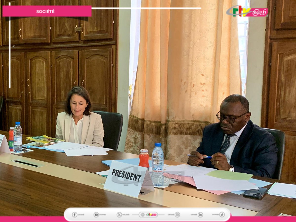 Le 10/9/2025, <a href="/ENSTP_cmr/">École Nationale Supérieure des Travaux Publics🇨🇲</a> a accueilli la Représentante de la <a href="/Banquemondiale/">Banque mondiale</a> Mme Anne Cécile SOUHAID, Responsable du secteur transport de  la BM Afrique Centrale et de l'Ouest. 

Elle va tour à tour visiter la salle où se tenaient des soutenances des étudiants en Master.