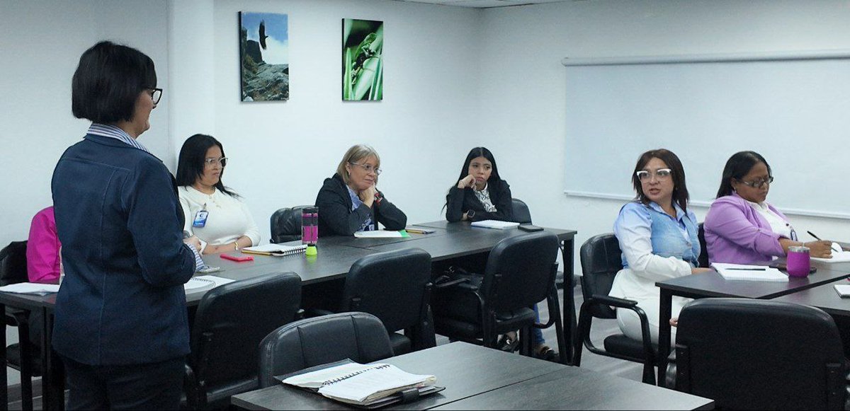 COFAE IMPULSA LA FORMACIÓN DE SERVIDORAS Y SERVIDORES PÚBLICOS EN CONTROL INTERNO.

Lee la noticia aquí: facebook.com/share/p/17KEfp…