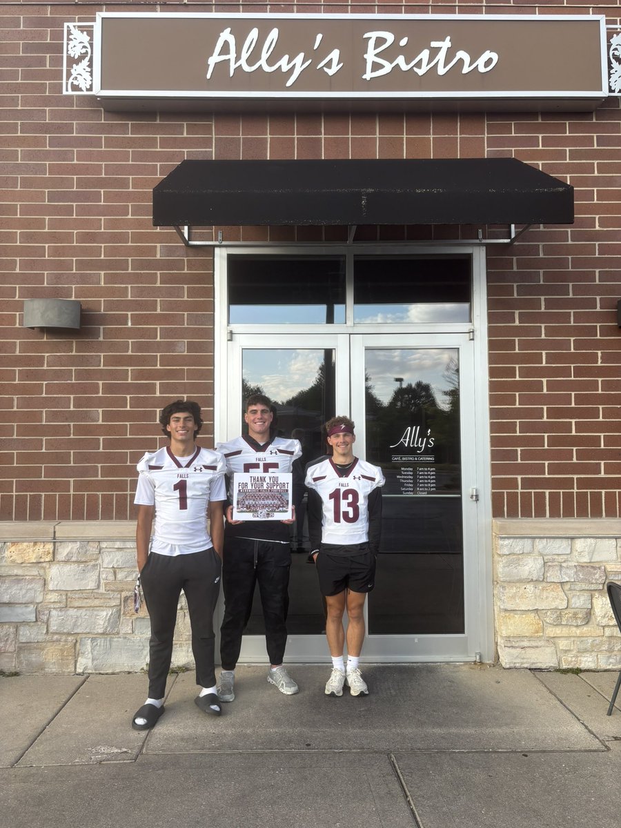 Menomonee Falls Football tweet media