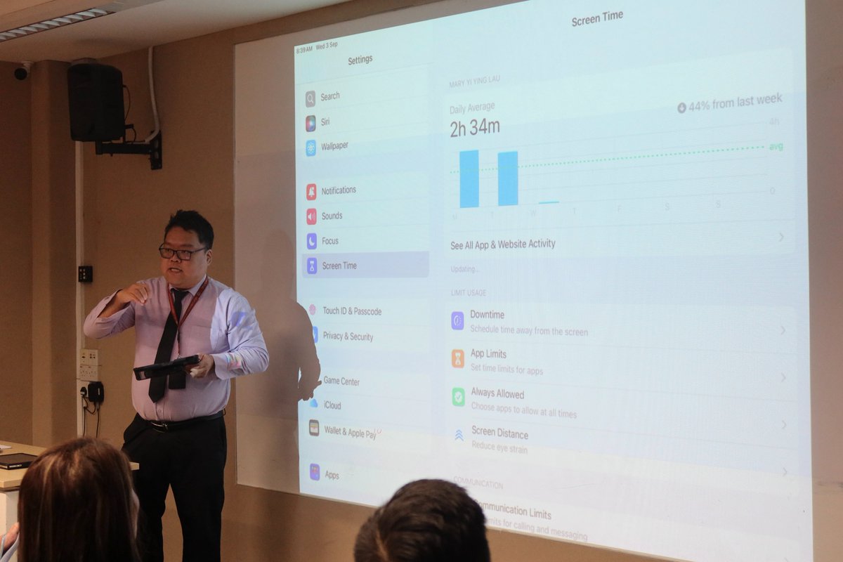 ShumitaR's tweet image. Ran a Year 2 iPad Parent Workshop with our Deputy Principal &amp;amp; Head of IT

We covered
✅ Purposeful iPad use in learning
✅ Positive online behaviour
✅ Online safety &amp;amp; parental controls

Helping parents feel empowered = helping students thrive🚀

#his_learning @InnovationHIS