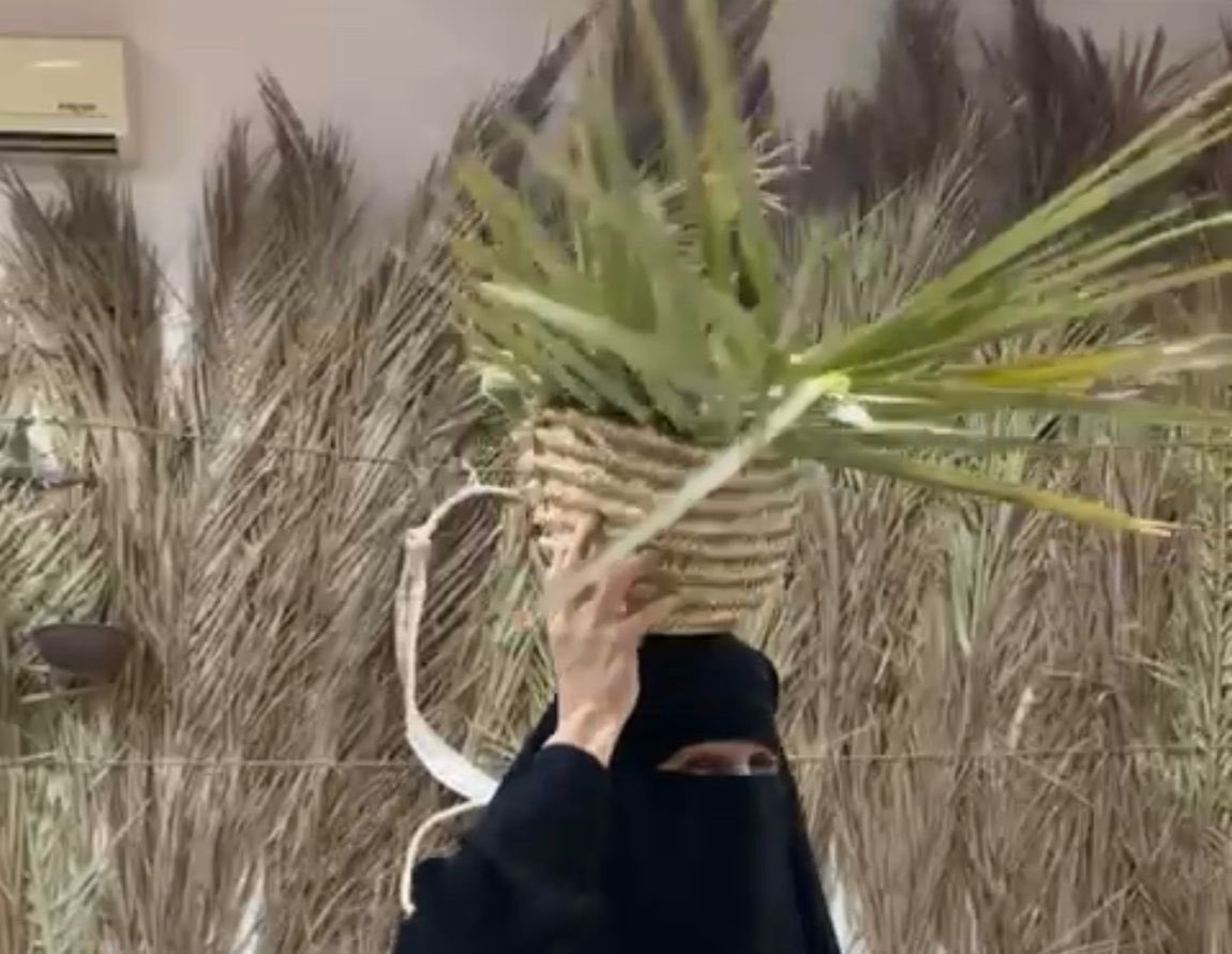 وقع اختيار إدارة الجمعية على هذه المشاركة لتكون أجمل صورة في #مهرجان_خراف_النخيل_الثاني 🌴
وحصلت على جائزة صورة المهرجان 🏆
نرجو من صاحبة الصورة التواصل مع الجمعية على الرقم:
📞 0500114336
0533424414 
لاستلام جائزتها🎁