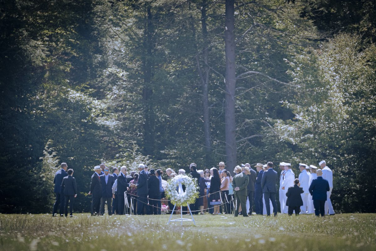 LGAustinDavis's tweet image. Today we remember everyone, from the mothers, fathers, sons and daughters, workers, pilots, crew, and first responders who died in the September 11th attacks 24 years ago. 
 
I was honored to visit the Flight 93 Memorial which stands as a testament to the brave actions of those…