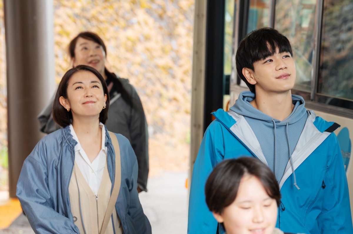 『#富士山とコーヒーとしあわせの数式』完成披露プレミア上映会、応募は本日23:59締切です💁‍♂️

突然一緒に暮らすことになった“夢に迷う孫”と“夢を見つけた祖母”の家族の物語🎞#豆原一成 ＆ #市毛良枝 登壇予定！

ご応募はこちら👉x.com/FansVoiceJP/st…
#JO1