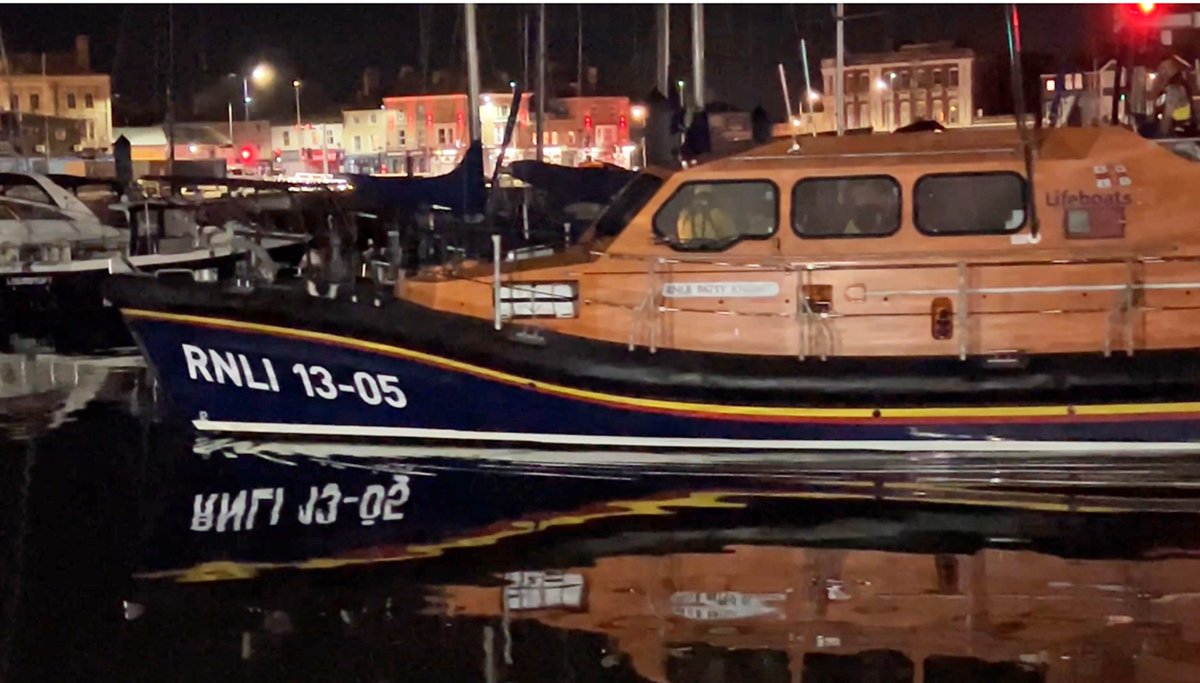 Lowestoft Lifeboat tweet media