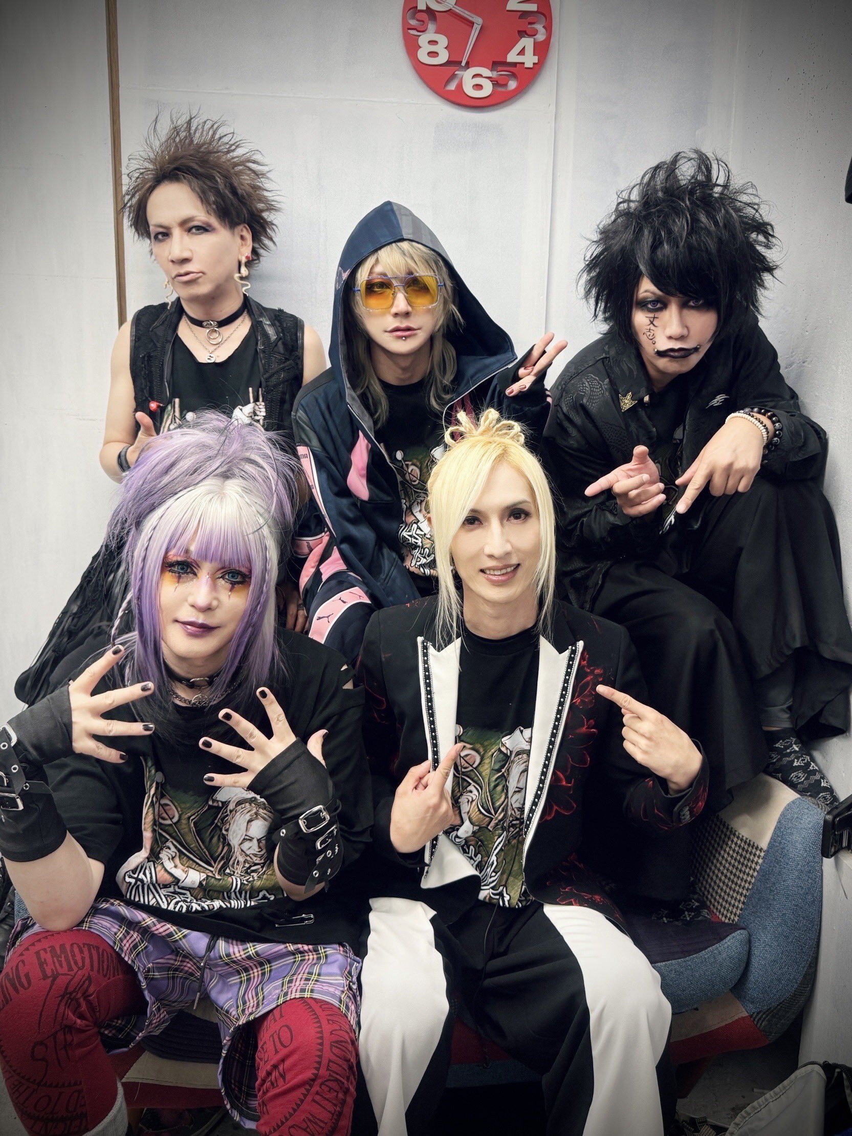 R指定　マモ初期バン　黒電話　ツーマン予約者　完全限定CD(交渉有り) R指定 マモ初期バン 黒電話 ツーマン予約者 完全限定CD(交渉有り