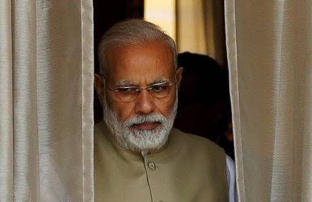 KraantiKumar's tweet image. BIGGEST UPADATE 🚨 अपने ही बनाए जाल में फंसती जा रही है BJP.

PM CARES Fund के ऑडिटेड डॉक्यूमेंट का मेटाडेटा देखिए.

CreationDate : 12 Oct 2022, 01:22:24 CEST

CEST यानी Central European Summer Time. मतलब यूरोप का टाइमज़ोन, न कि हमारा भारतीय समय (IST)

भारत सरकार का सबसे बड़ा