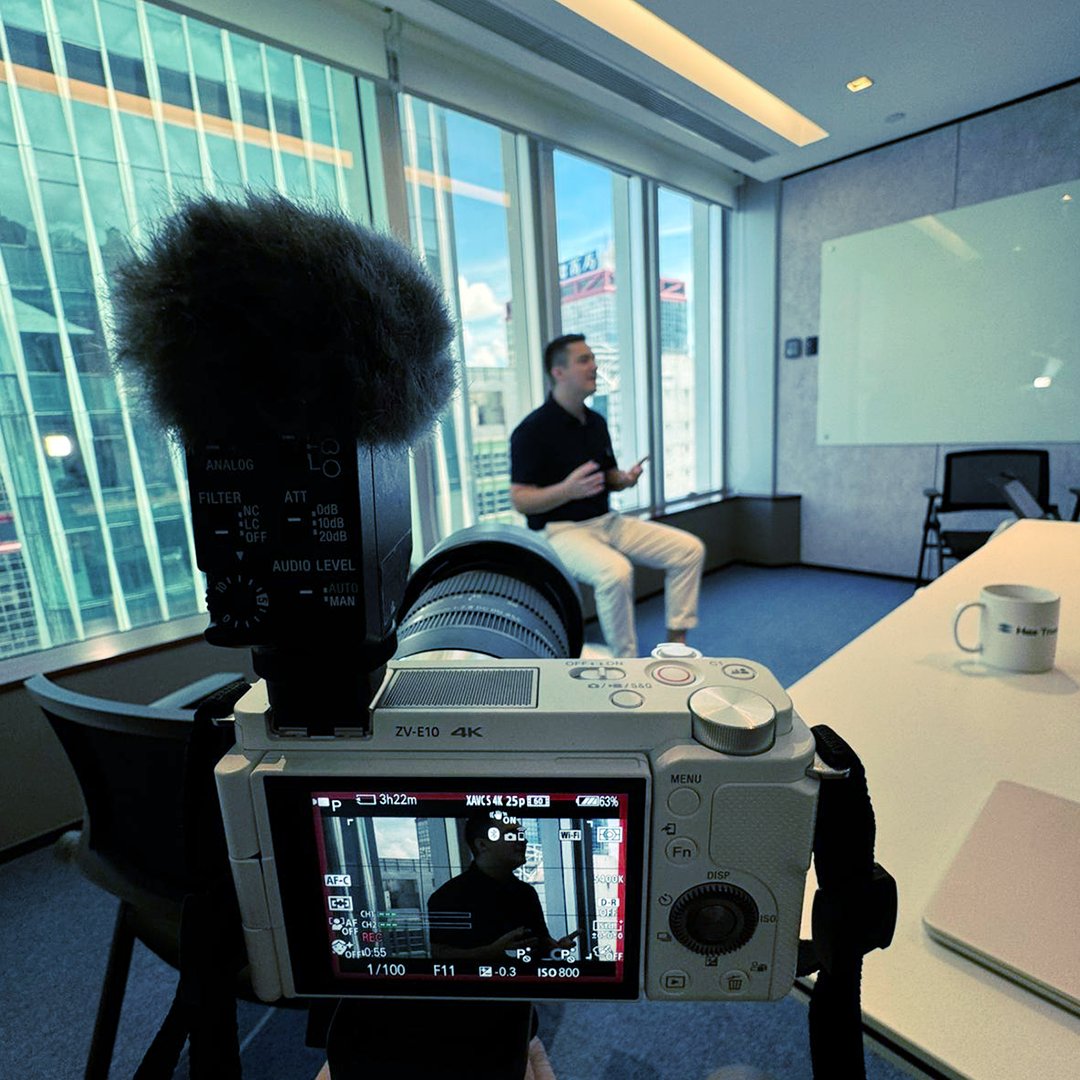 ClearpoolFin's tweet image. 🎥 Sneak peek: Can you guess what’s happening behind the scenes? 👀
Stay tuned!
$CPOOL
