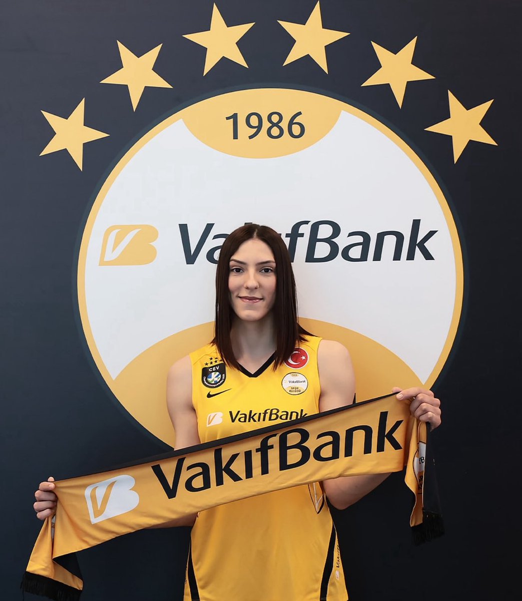 voleybolunsesi's tweet photo. 📌 ÖZEL | 🟡⚫️ VakıfBank’ın geçmişte üst üste iki kez Dünya Şampiyonası MVP’si seçilen Sırp yıldızı Tijana Boskovic, yeni sezon hazırlıklarına başlamak için 14 Eylül Pazar günü İstanbul’da olacak. ✈️ https://t.co/evVO5MJhja