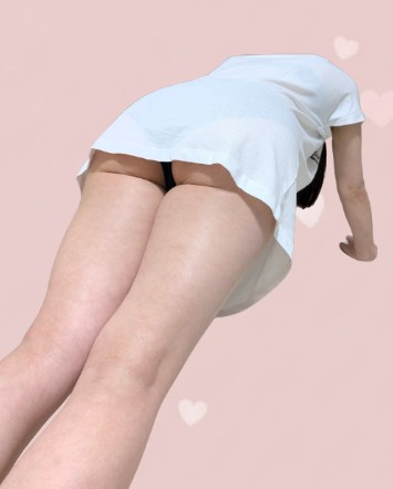 腕立て画像加工バージョン💕

#部屋トレ 
#OL 
#腕立て伏せ