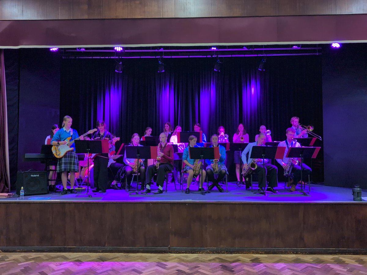 We had a brilliant time at our Have a Go event at Newlands Girls' School!  Year 7s tried out instruments 🎻🎺🥁🎷 and discovered what they love.
Learning music this term is a fun way to make friends, boost confidence, and gain lifelong skills. 🎶
#HaveAGo #NewlandsGirlsSchool