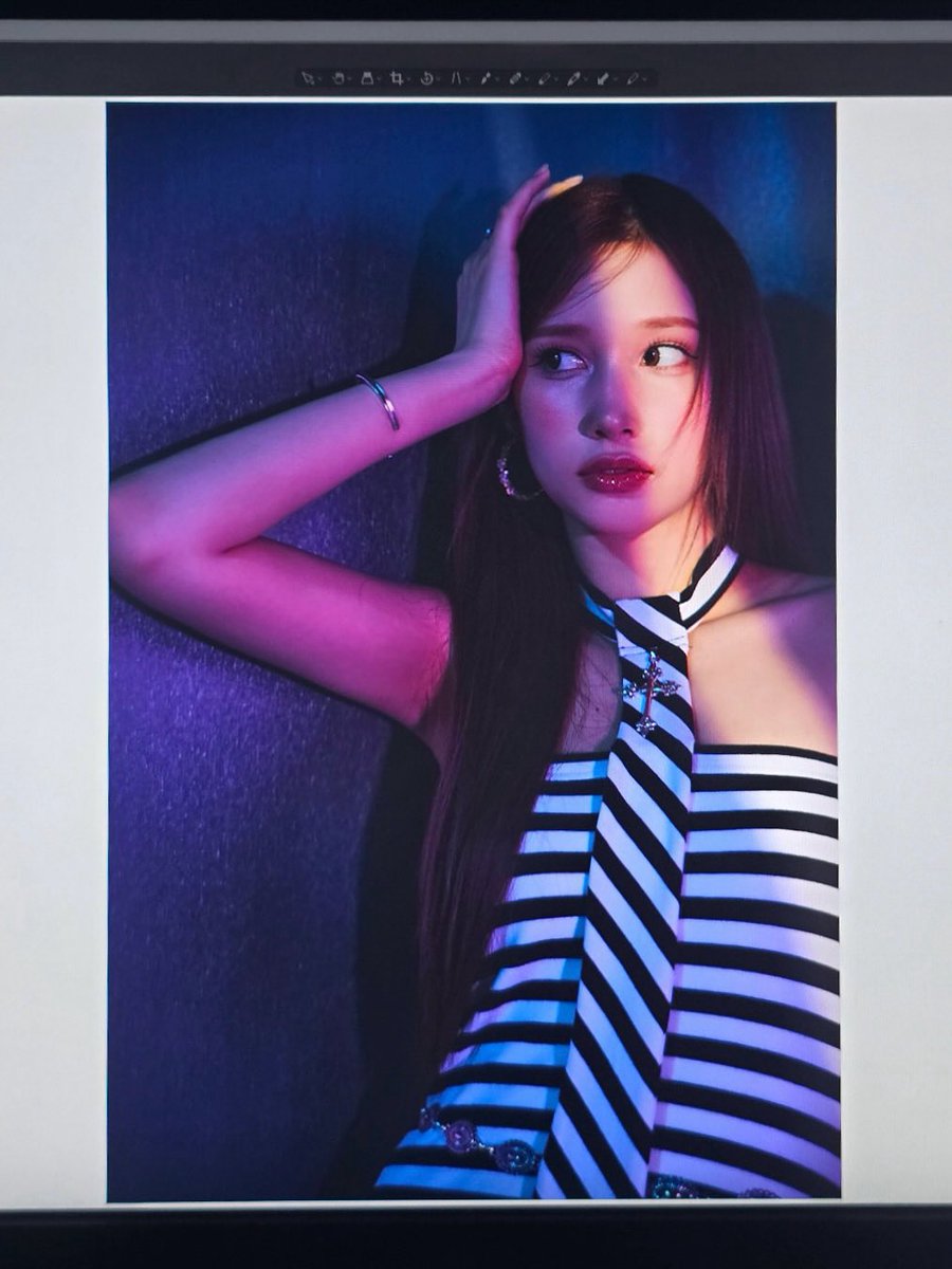 BHYYHFILES's tweet photo. 📸 hiyeahhh_ instagram update

#huening_bahiyyih #휴닝바히에 https://t.co/ajvUxr6T04