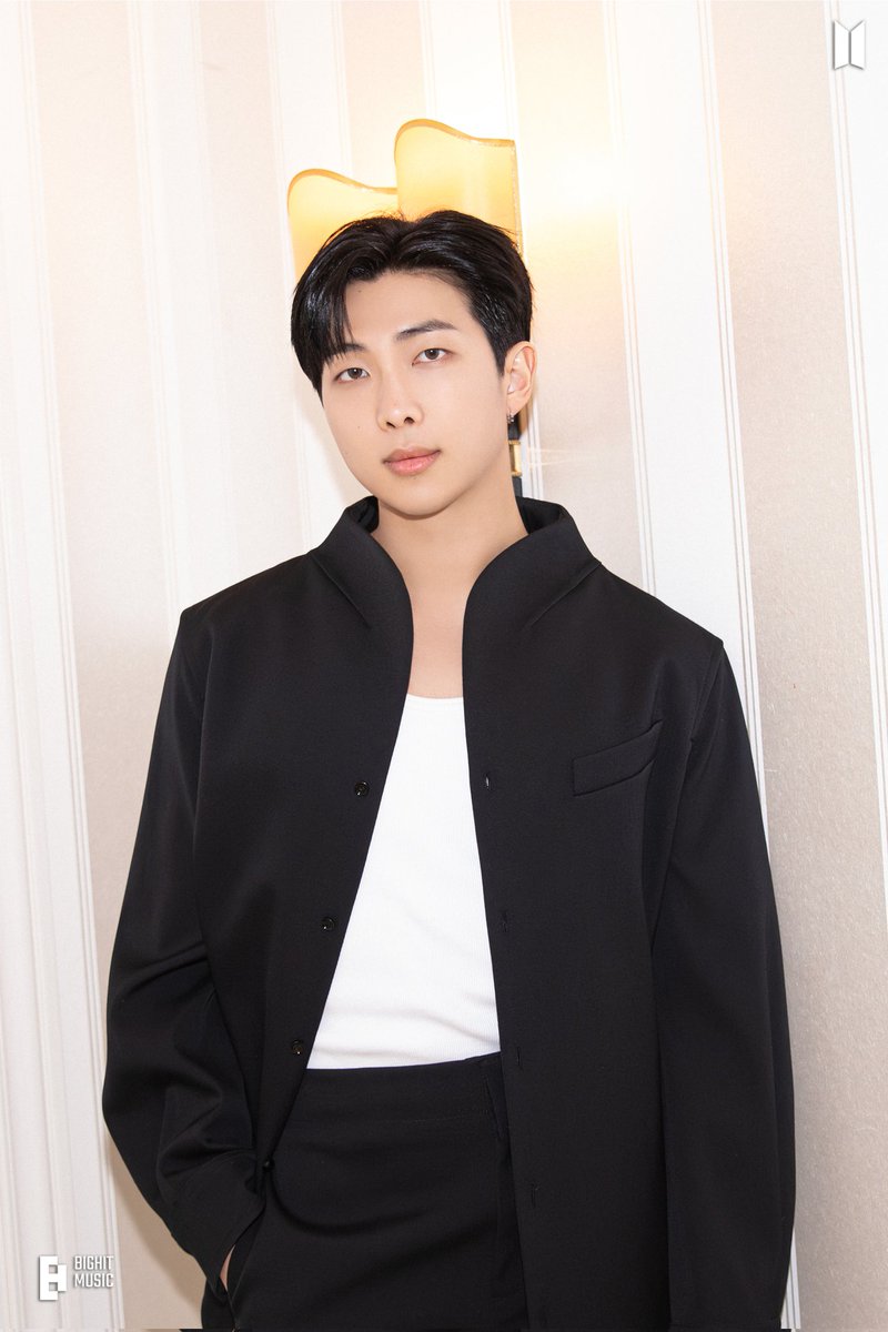 Rt &amp; reply!

HAPPY BIRTHDAY RM
IN SILVER CLOUDS WITH RM
KEEP SHINING NAMJOON
#HappyNamJoonDay 
#HappyBirthdayRM 
#RMDay2025 
#CelebrateKingNamjoon
#RM_TheCulturalBridge 
#KingOfLyricsRM 
#BornToBeNamjooning 
#NamjooningTheNation 
#ForeverArtistRM