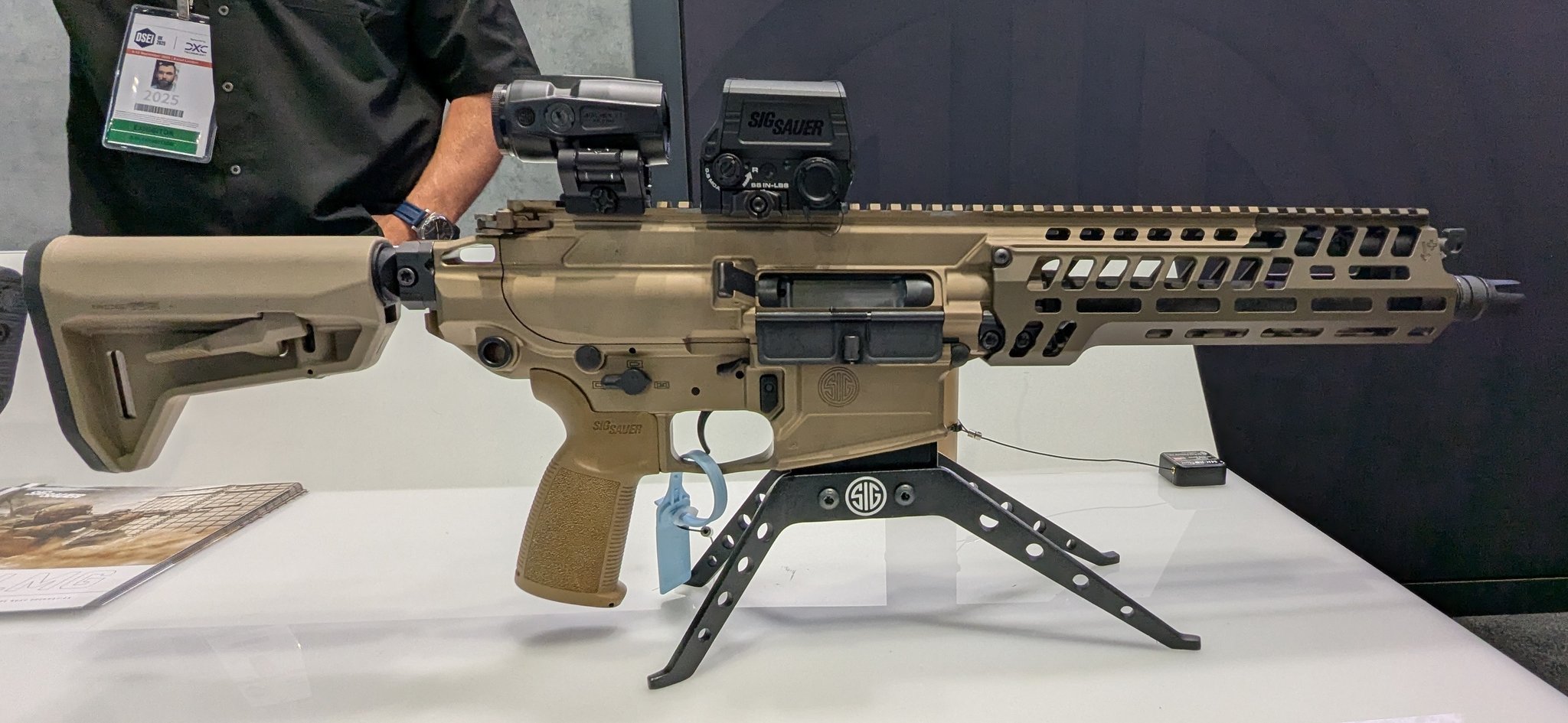 SIG SAUER ストック ブラウン SIG Sauer M7 | Gun Wiki | Fandom