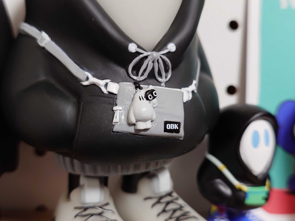 13imi's tweet image. 幸運にも抽選当たってフードおばけBLACK仲間入り👻