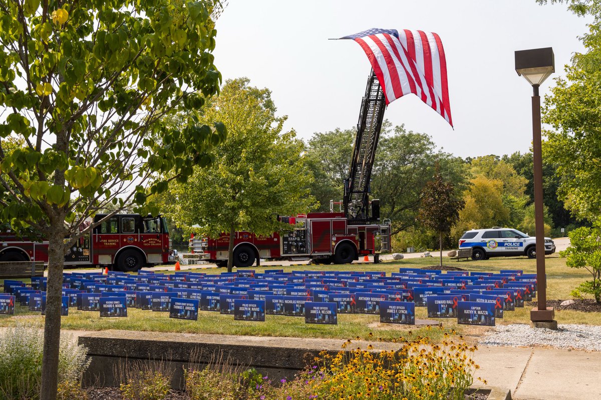 Today, we honor the heroes and remember the lives lost on September 11, 2001. 🇺🇸