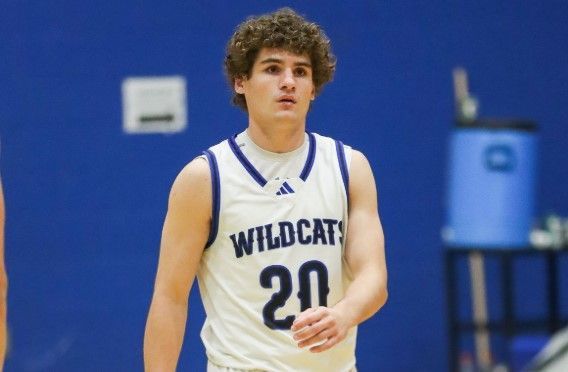 🔹 2026 5’11 Nick Arnold (Davidson Day) <a href="/Nick_Arnold15/">Nick Arnold</a>

2026 Nick Arnold might not be the tallest, but few guards in NC bring his toughness and control. Poised, physical, and fearless—he runs an offense, scores when needed, and makes winning plays.

Read: phenomhoopreport.com/hidden-gems-in…