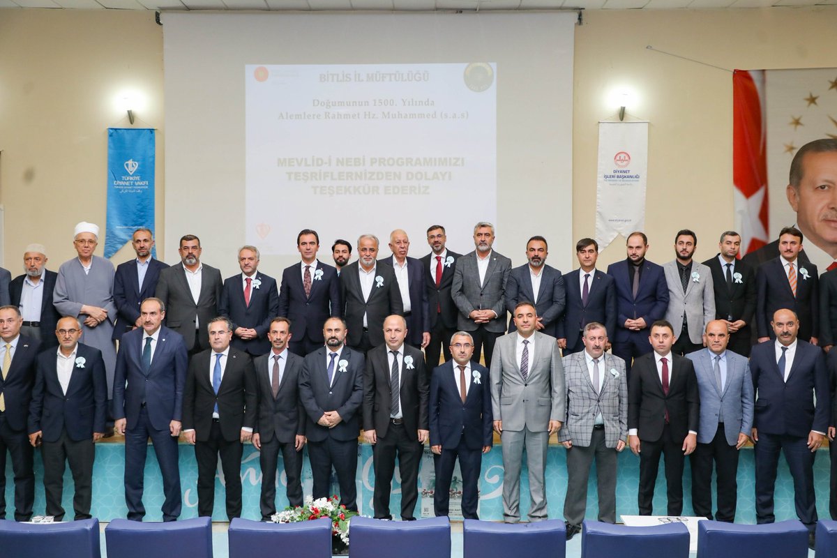 Cumhurbaşkanlığımızın himayelerinde ve Diyanet İşleri Başkanlığımızın öncülüğünde, Bitlis İl Müftülüğü tarafından organize edilen, Peygamber Efendimiz Hz. Muhammed Mustafa’nın (s.a.s) 1500. doğum yılı vesilesiyle düzenlenen Mevlid-i Nebi Haftası programına, Belediyemizin Kültür