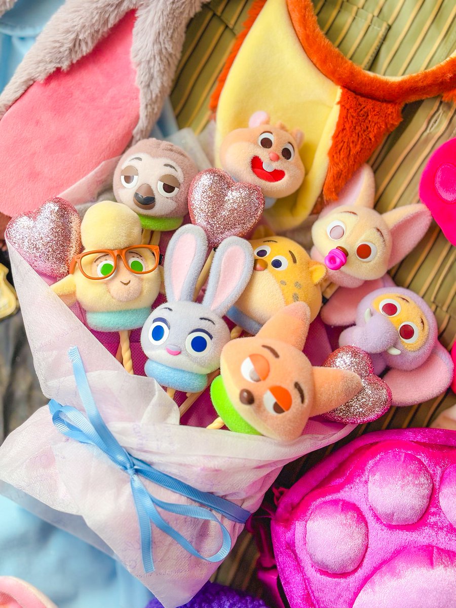 𝟱𝟮𝗧𝗢𝗬𝗦 𝗭𝗢𝗢𝗧𝗢𝗣𝗜𝗔🐰🦊💖☁️🍬 見て〜🥺💖ズートピア花束