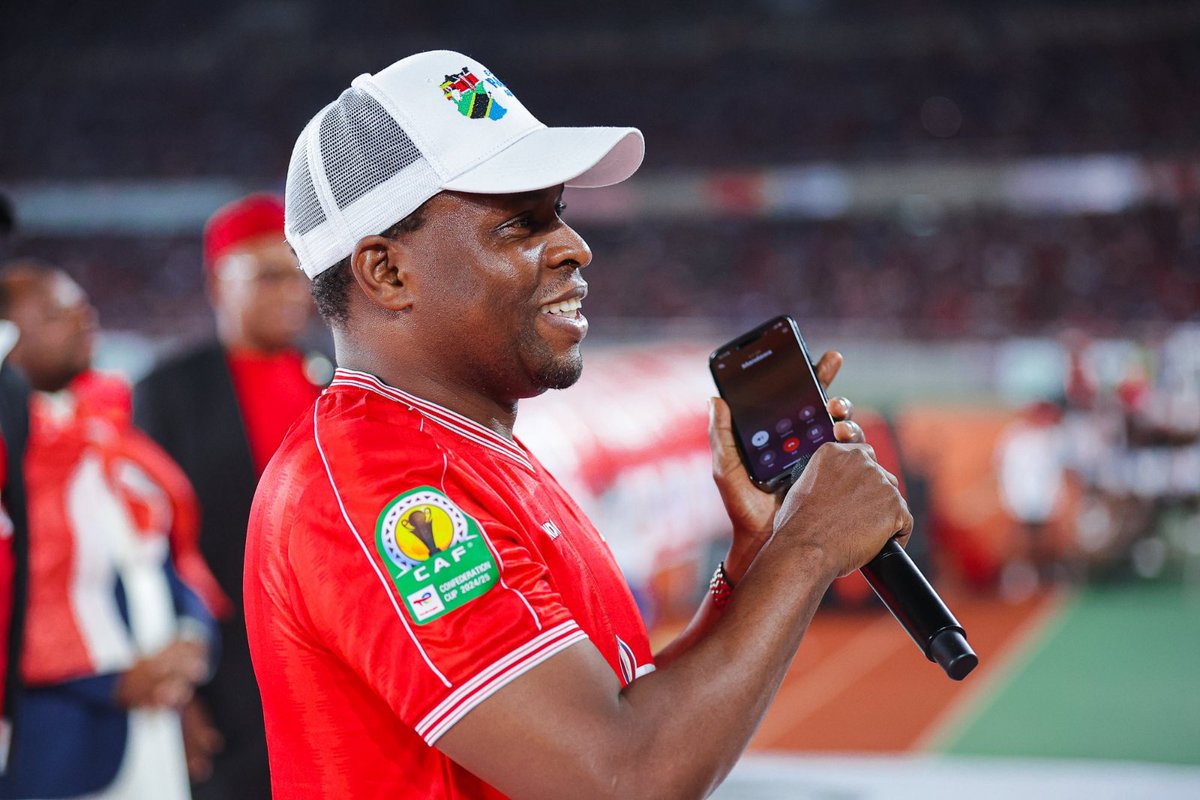 Oktoba29's tweet photo. Msigwa save hiyo namba ya boss wako vizuri kabla ya kwenda jela.

Utanishukuru ukiwa jela.

TISS unakuwa jinga jinga hivi, hauna privacy protector? https://t.co/l7JnVwUy1b