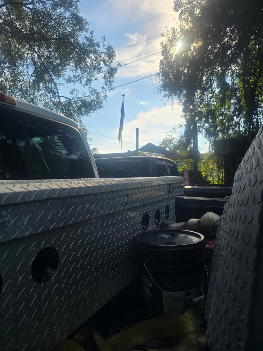 Hornblasters tweet media