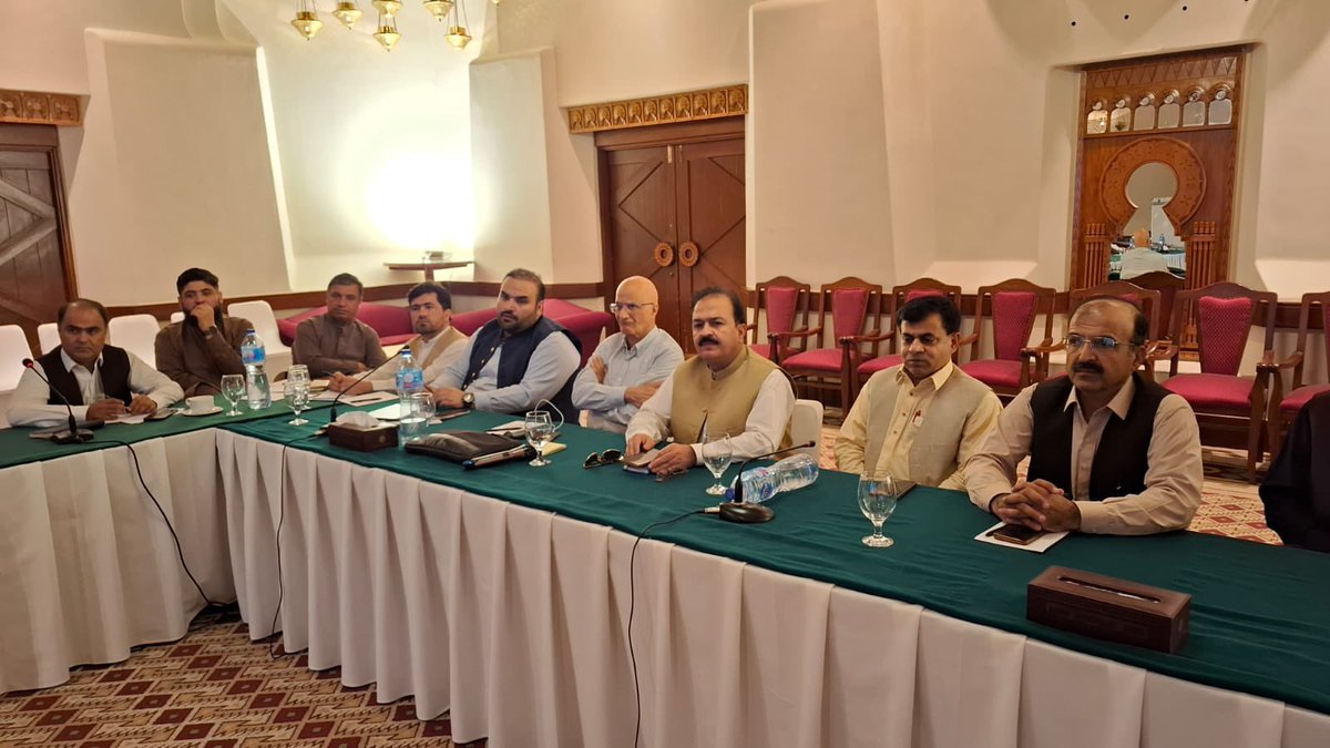 EpiBalochistan's tweet photo. Dr. Aftab Kakar, PC EPI chaired,
The first quarterly review meeting was conducted to review the progress of SRIP project till August 2025. Dr. Aftab Kakar, appreciated the eﬀorts of the AKU team and emphasised on the importance of the interventions under SRIP project. (9/9/25) https://t.co/f2MAHVouEu