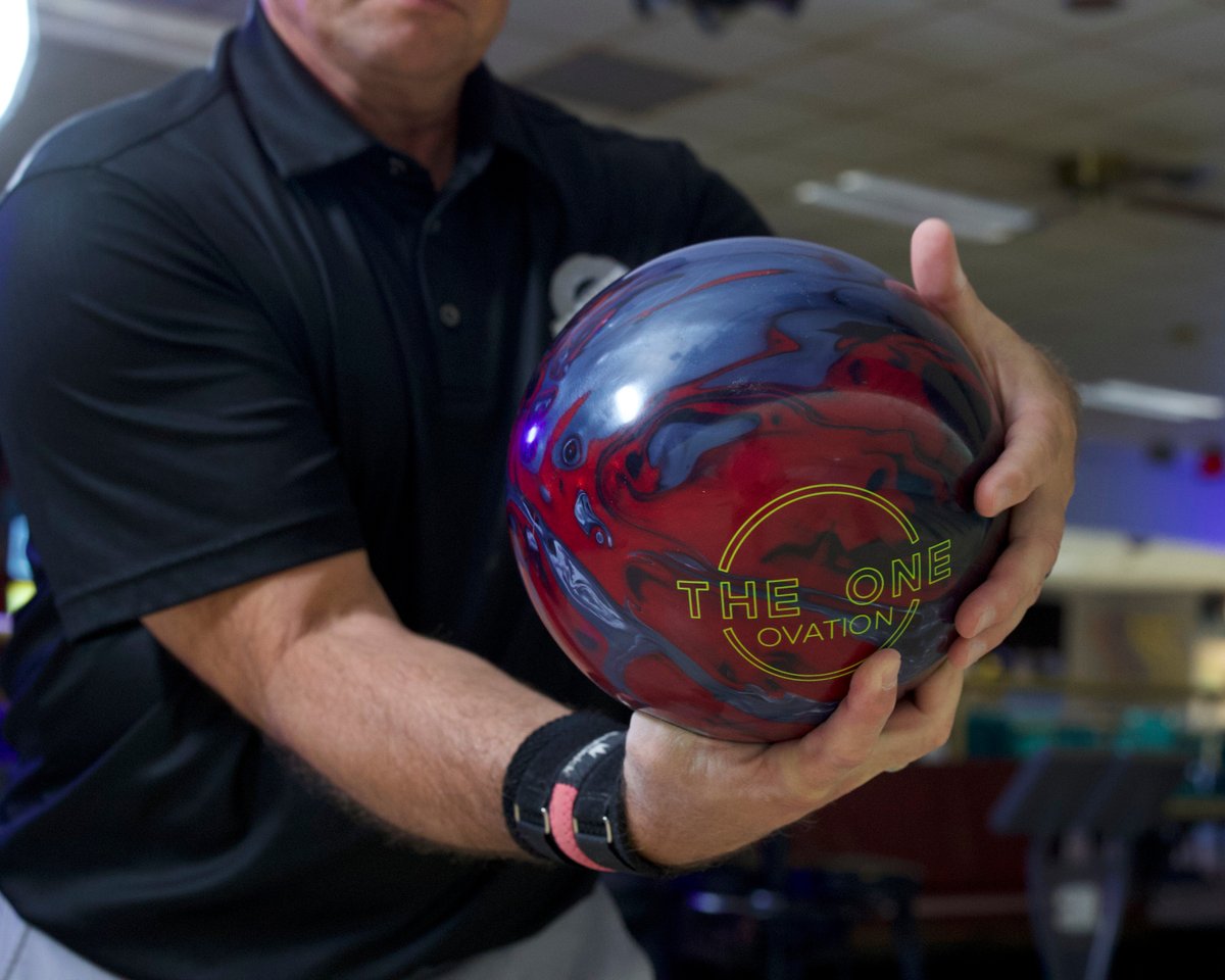 HK22 Cohesion GB 15.1 Hybrid gives a fresh new look to a legendary line.
#EboniteBowling #OneOvation 09.18.2025
#BowlToWin #HK22C