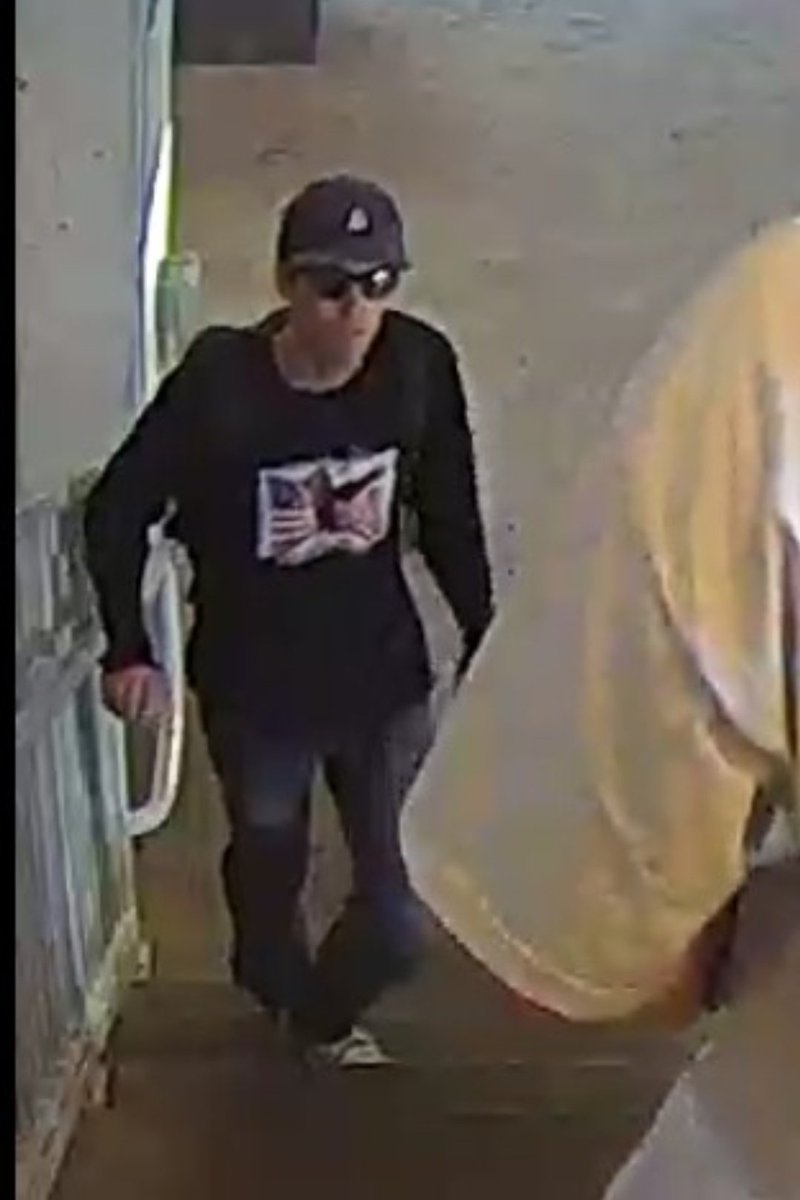 ⚠️Breaking⚠️ 
The FBI has just released a person of interest in the death of Charlie Kirk!

Spread the word!!

Any info call 1-800-Call-FBI