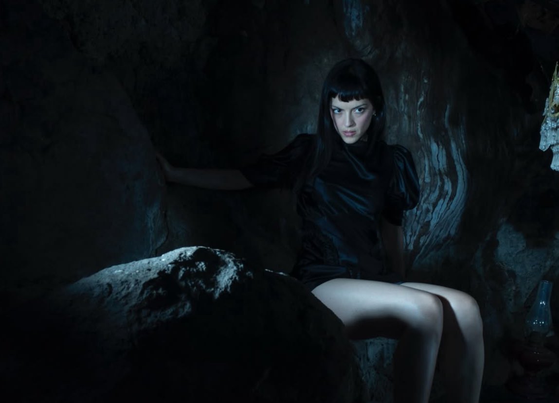 zard0ya's tweet image. there’s truly nobody else like her