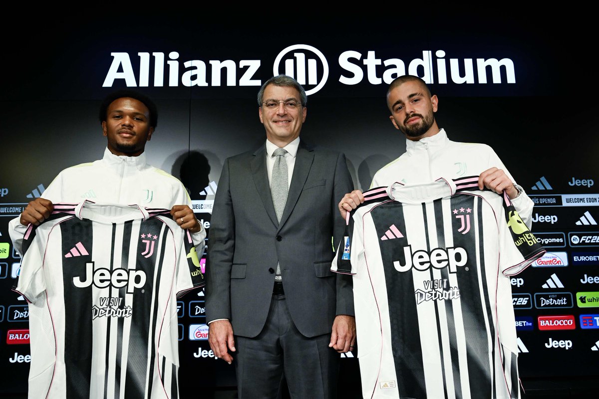 JuventusFC tweet media