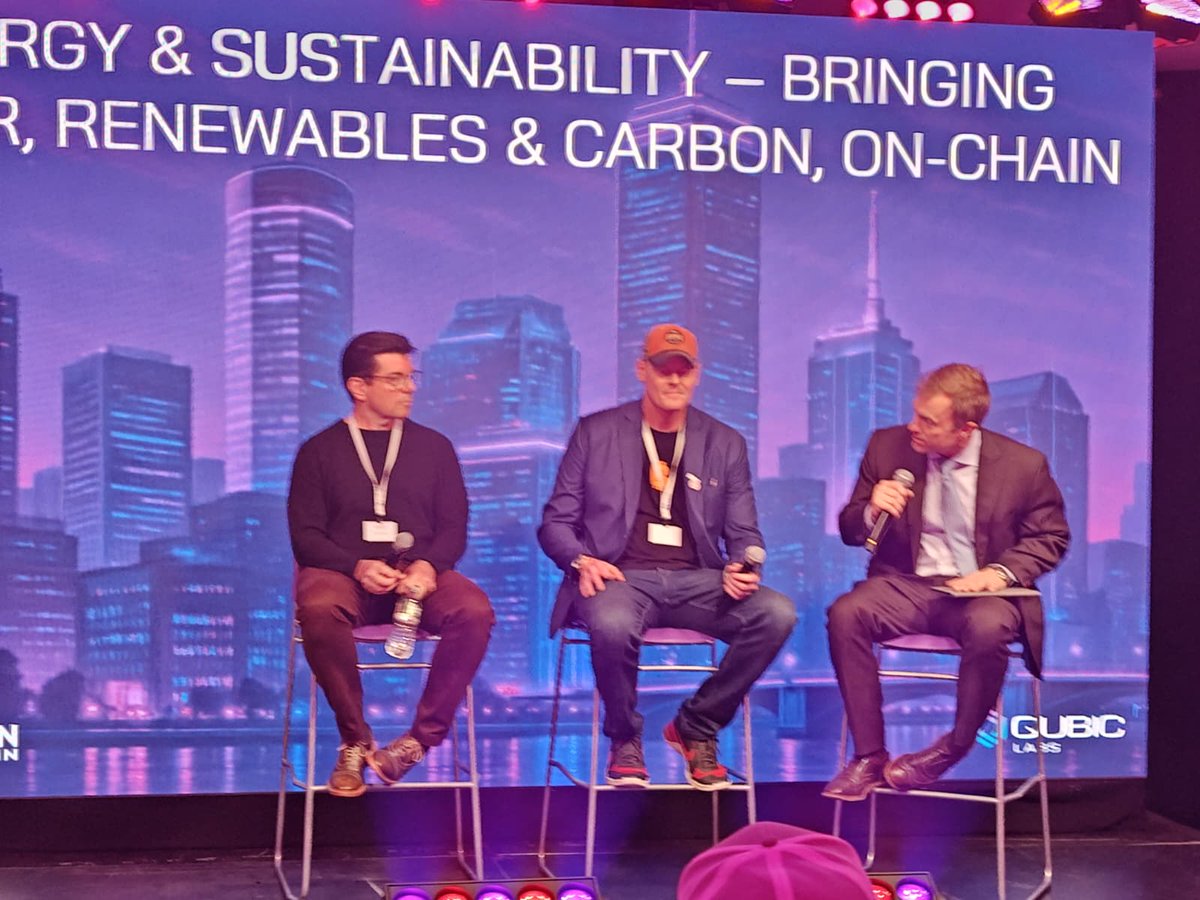 SarsonFunds's tweet image. Latest update from Boston Blockchain Week: Sarson Funds CEO @JohnSarson1 moderated an insightful panel, “Energy &amp;amp; Sustainability – Bringing Power, Renewables &amp;amp; Carbon On-Chain.” Panelists @sgleahy (@staticfinance_), @MeyersNoel (@Sunereum), and Mark Smith (Carbon Country) shared…
