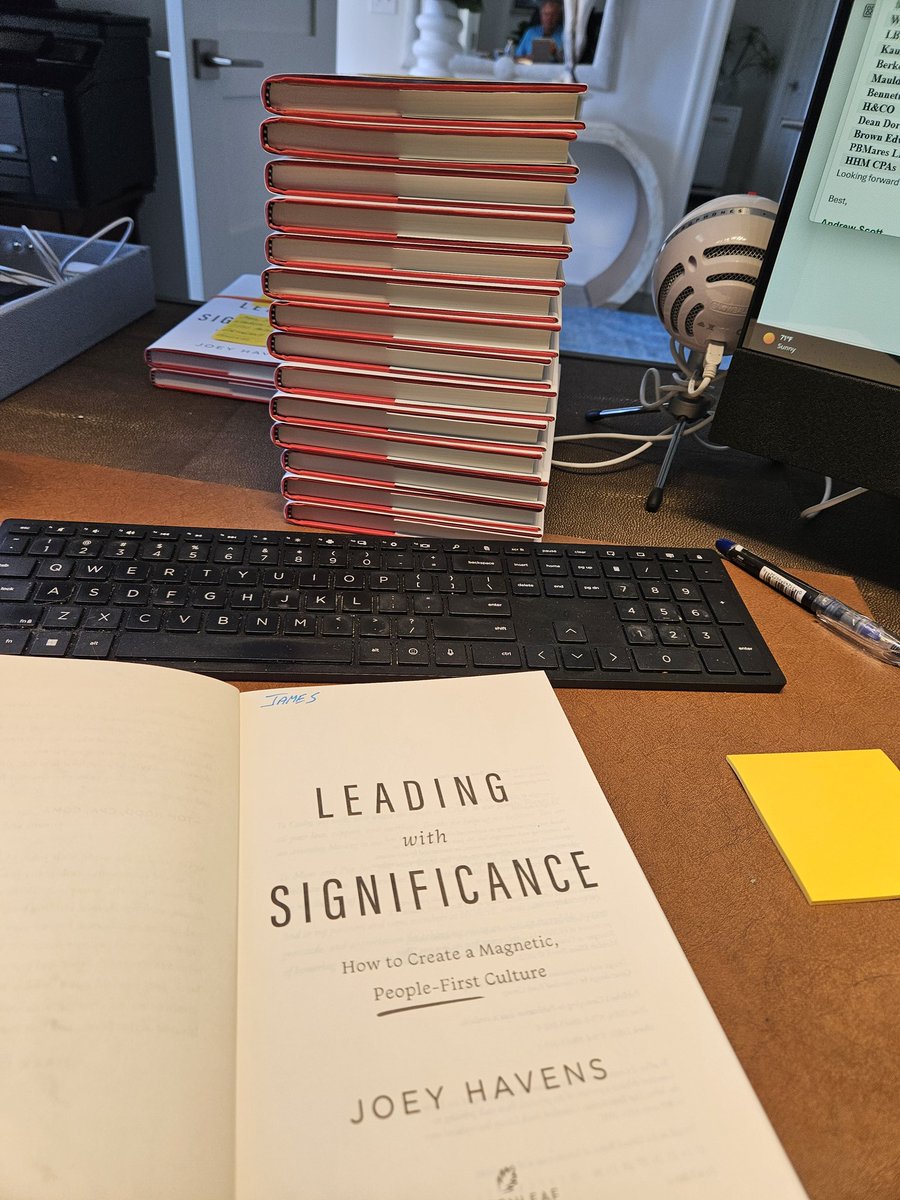 Feeling privileged to kickstart the day by signing 15 books for a group. It's truly a special moment. Remember, uplifting someone along your path to significance can make a difference. #LeadingwithSignificance #beBetter #WorkplaceCulture