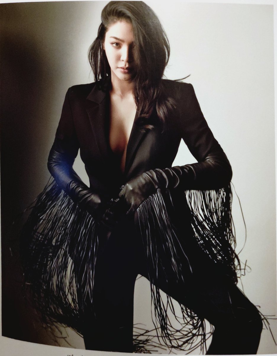 FayeSG_official's tweet image. 📸 Harper&apos;s Bazaar Singapore- September Issue 

Featuring Faye Peraya 🌻

#FayePeraya 
#ฝ้ายพีรญา
#HarperBazaar
#HarperBazaarSG